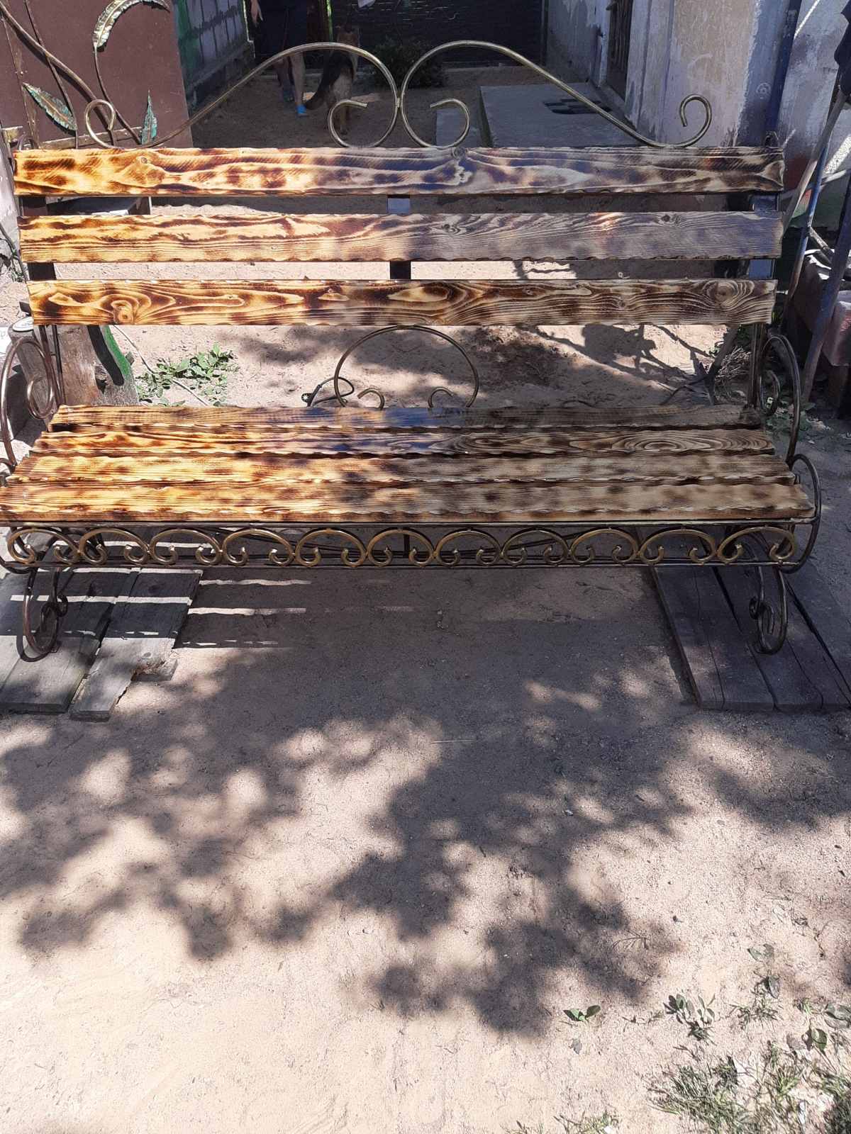 Кованные скамейки