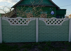 Бетонный забор "Рваный кирпичик"  